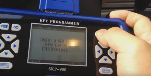 skp900-insert-a new-ford-key